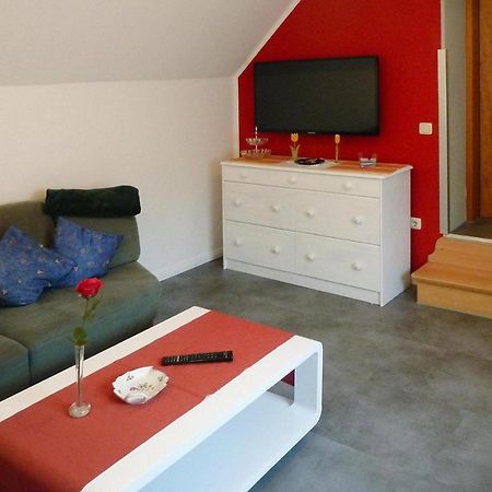 Holiday Apartment An Der Meisse, Bergen Bleckmar Esterno foto