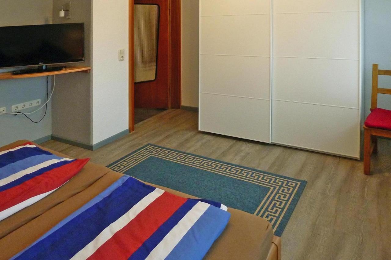 Holiday Apartment An Der Meisse, Bergen Bleckmar Esterno foto